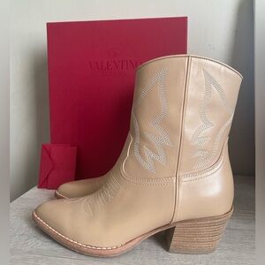 Authentic Valentino Garavani Calfskin Embroidered boots.Pre-owned.Comes with box